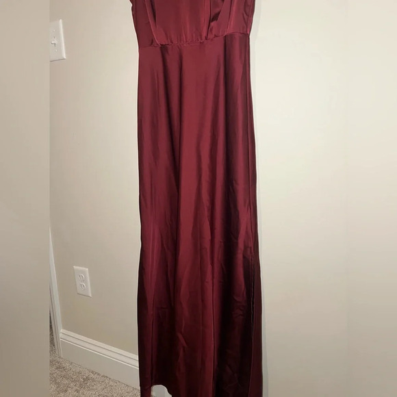 Lulu’s Classic Elegance Satin Dress — Size M - Picture 12 of 13